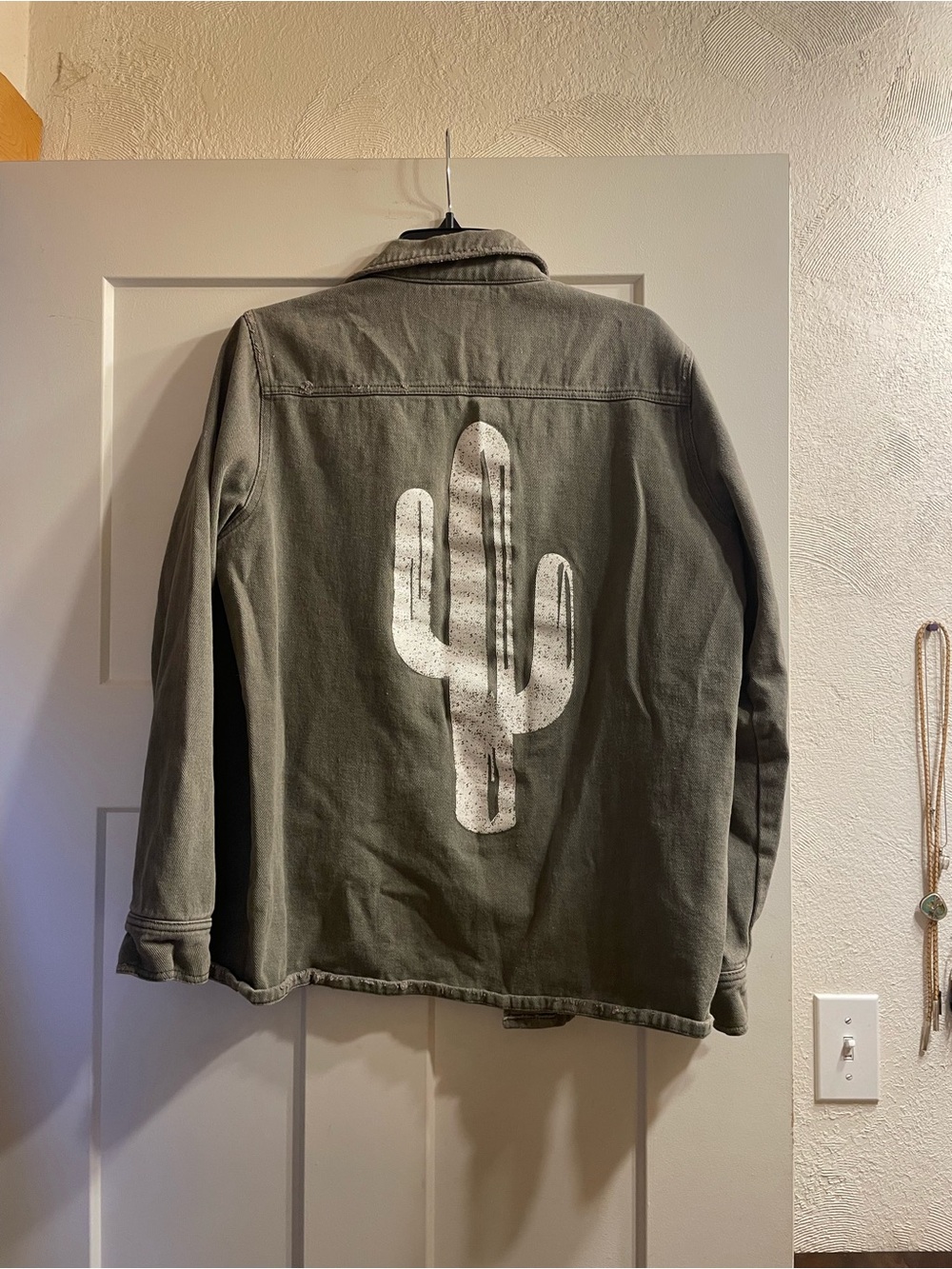 Cargo Jacket - Picture 4 of 4